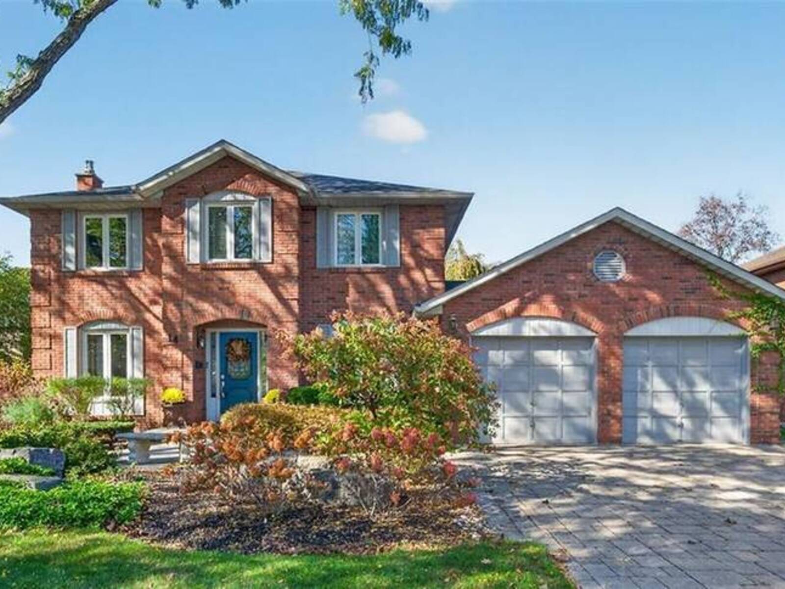 14 COTTONWOOD Court, Ancaster, Ontario L9G 3W1