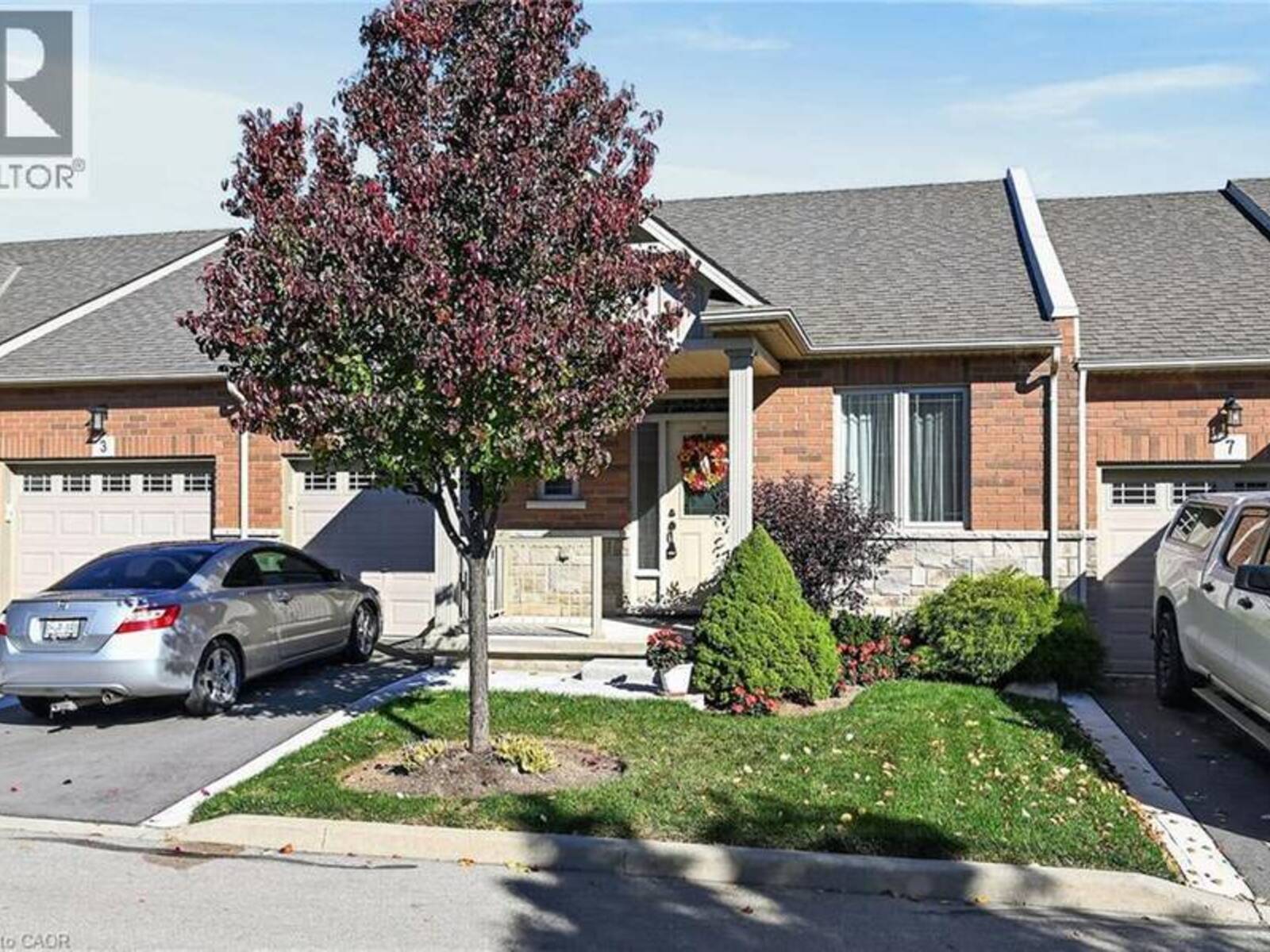5 HILLGARTNER Lane, Binbrook, Ontario L0R 1C0