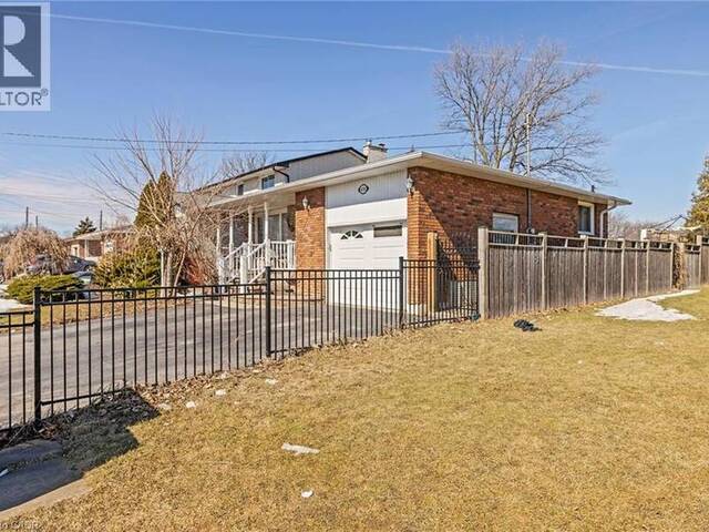 490 QUEEN VICTORIA Drive Hamilton Ontario, L8W 1G9 - 6 Bedrooms Home For Sale