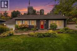 2101 EDINBURGH Drive | Burlington Ontario | Slide Image Three
