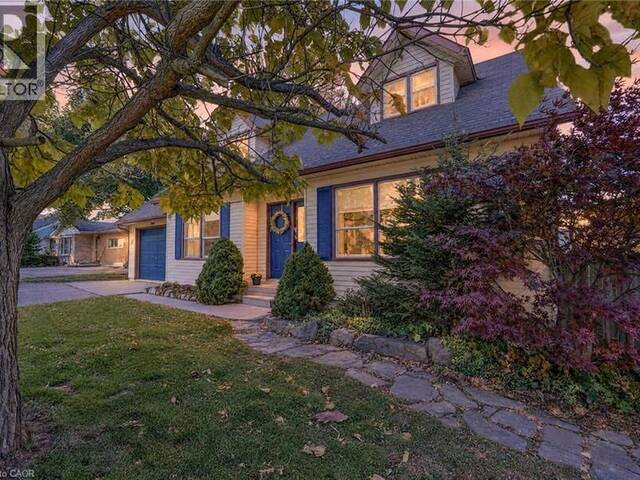 5001 HILLSIDE Drive Beamsville Ontario, L3J 0L1 - 3 Bedrooms Home For Sale