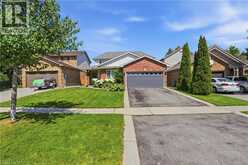 7 ROCKHAVEN Lane | Waterdown Ontario | Slide Image Two