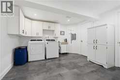 7 ROCKHAVEN Lane | Waterdown Ontario | Slide Image Thirty-five