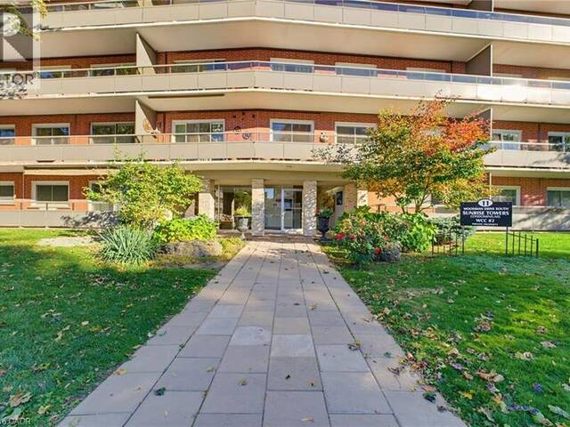 11 WOODMAN Drive S Unit# 210 Hamilton Ontario, L8K 4E3 - 2 Bedrooms Condo For Sale