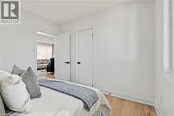 98 WISE Crescent | Hamilton Ontario | Slide Image Thirteen