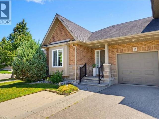 934 ZELLER Crescent Kitchener Ontario, N2A 0C7 - 3 Bedrooms Home For Sale