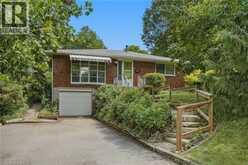 44 MCDONALD Court | Waterdown Ontario | Slide Image One