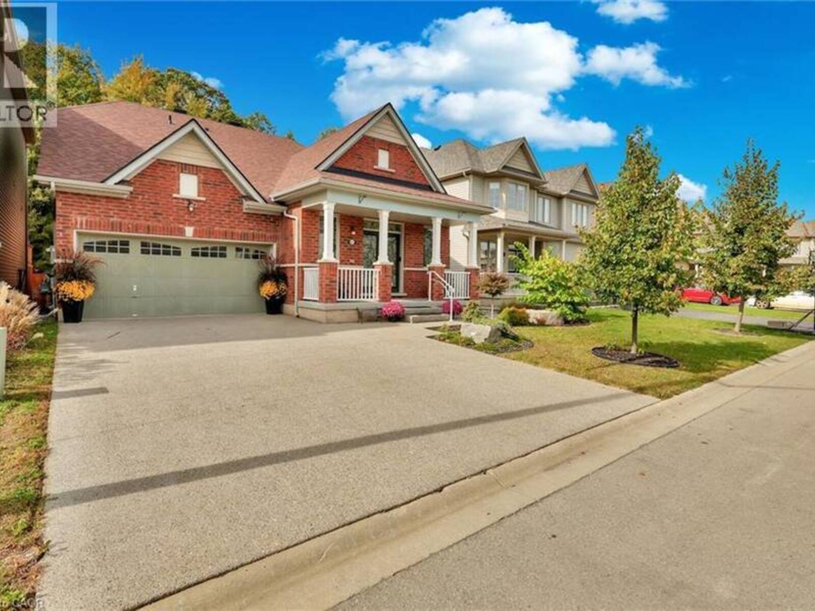 8541 SWEET CHESTNUT Drive, Niagara Falls, Ontario L2H 0N1