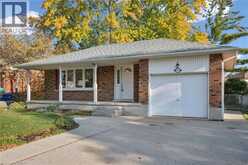 86 LOWER CANADA Crescent | Kitchener Ontario | Slide Image Two