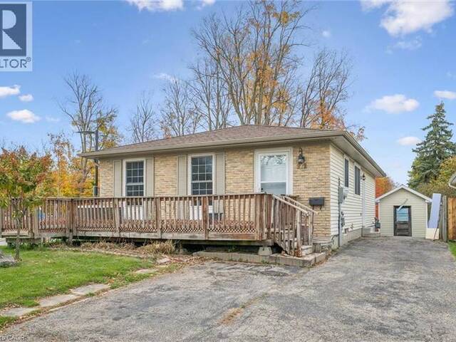 212 HERITAGE Drive Kitchener Ontario, N2B 3J6 - 4 Bedrooms Home For Sale