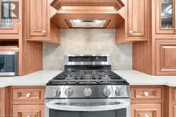 31 BERRISFIELD Crescent | Hamilton Ontario | Slide Image Twelve