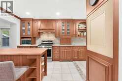 31 BERRISFIELD Crescent | Hamilton Ontario | Slide Image Eight
