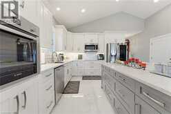 24 WINCHESTER Crescent | Listowel Ontario | Slide Image Ten