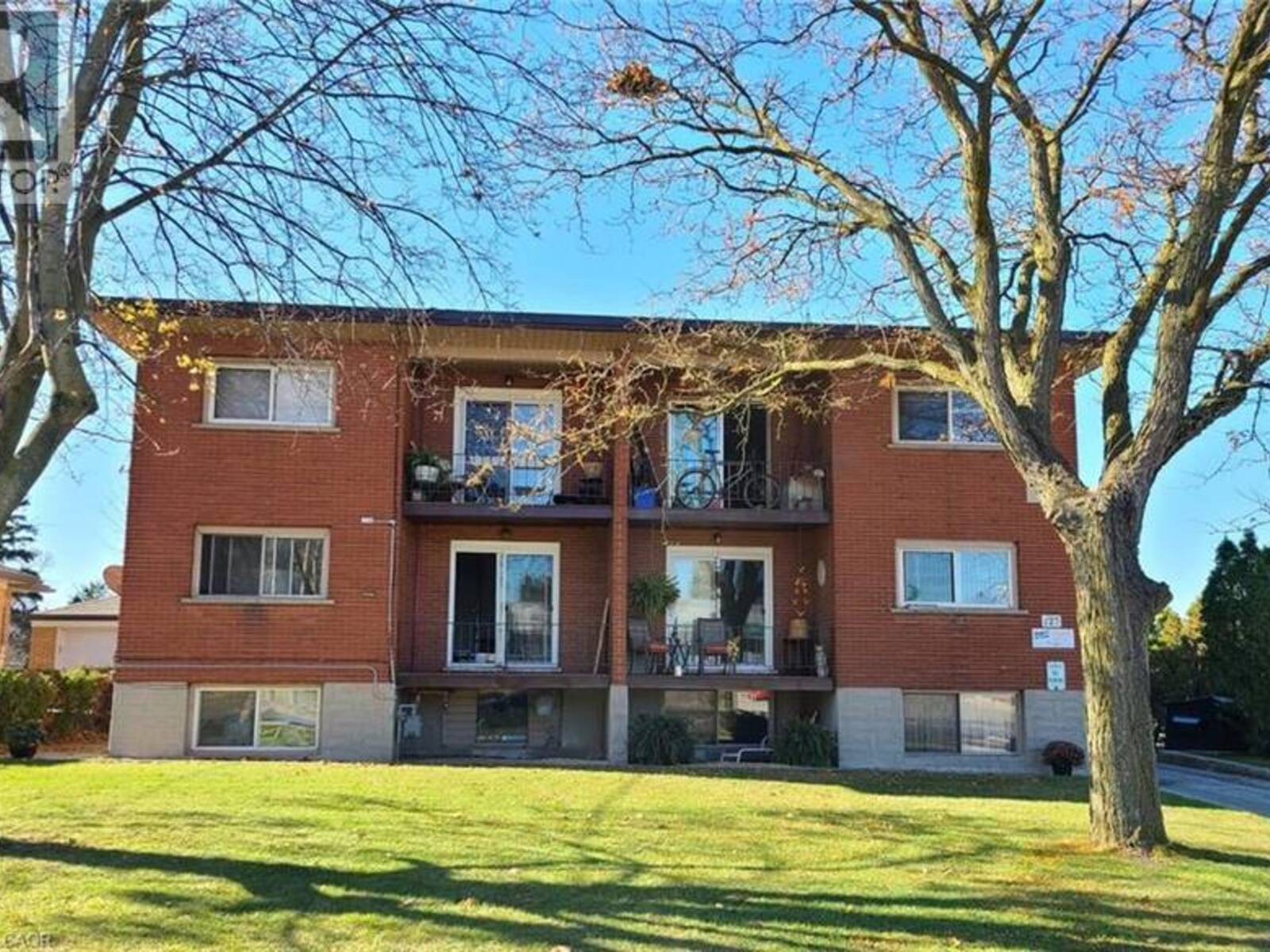 127 ANN Street, Kitchener, Ontario N2B 1Y2