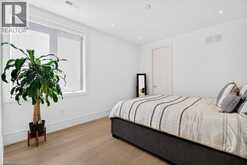 418 PINE COVE Road | Burlington Ontario | Slide Image Thirty-one