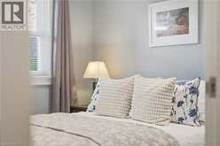 313 NORTH SHORE Boulevard W | Burlington Ontario | Slide Image Seventeen
