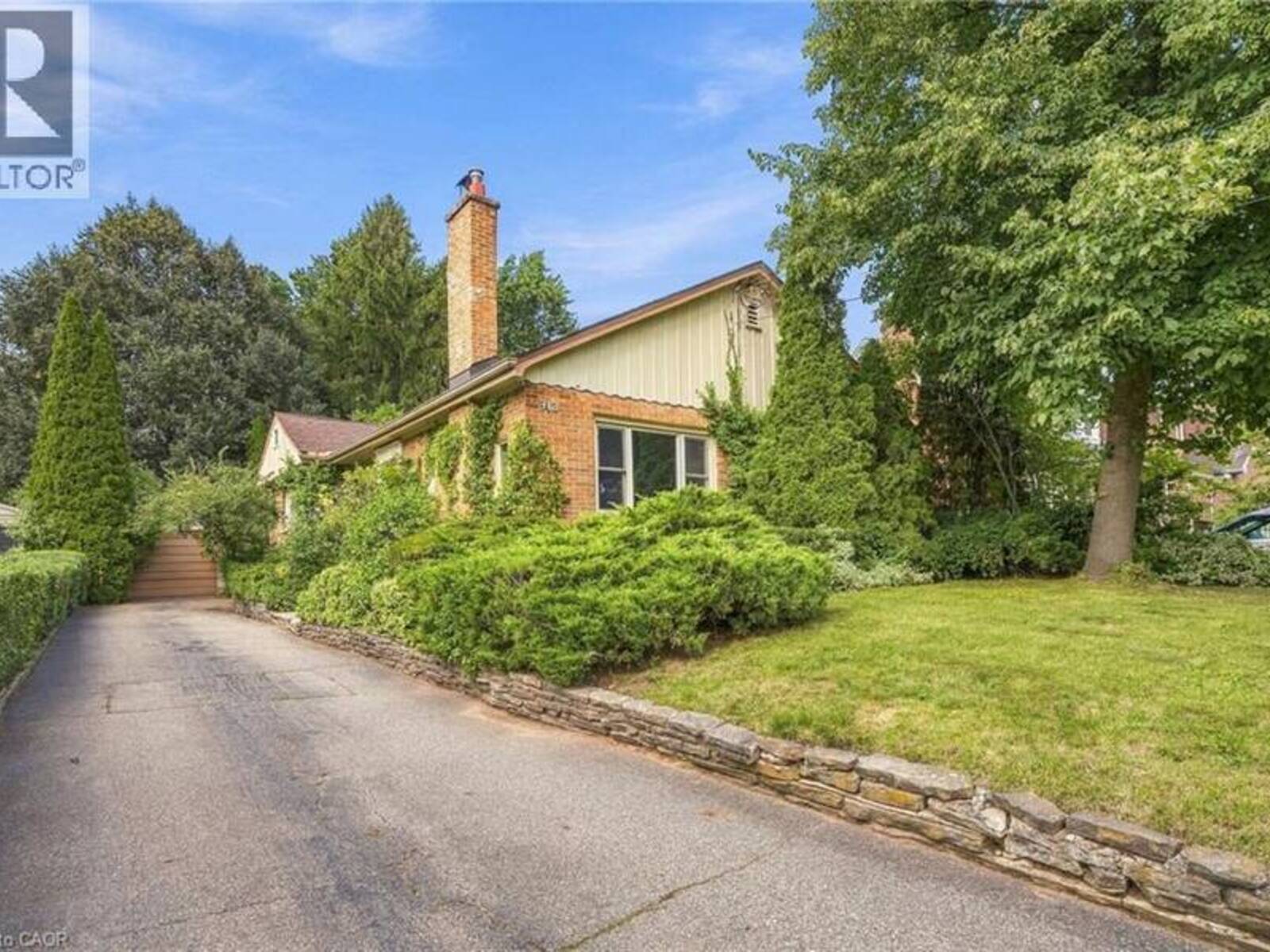 313 NORTH SHORE Boulevard W, Burlington, Ontario L7T 1A6