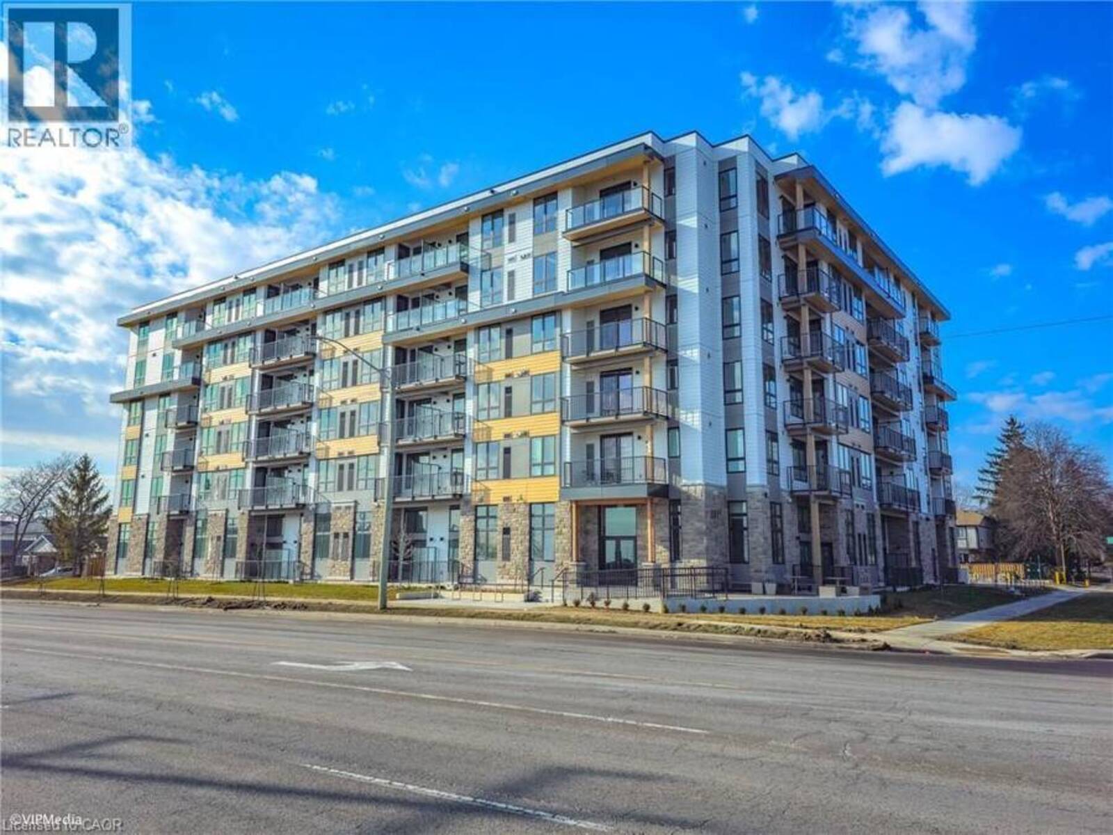 101 GOLDEN EAGLE Road Unit# 112, Waterloo, Ontario N2V 1C3