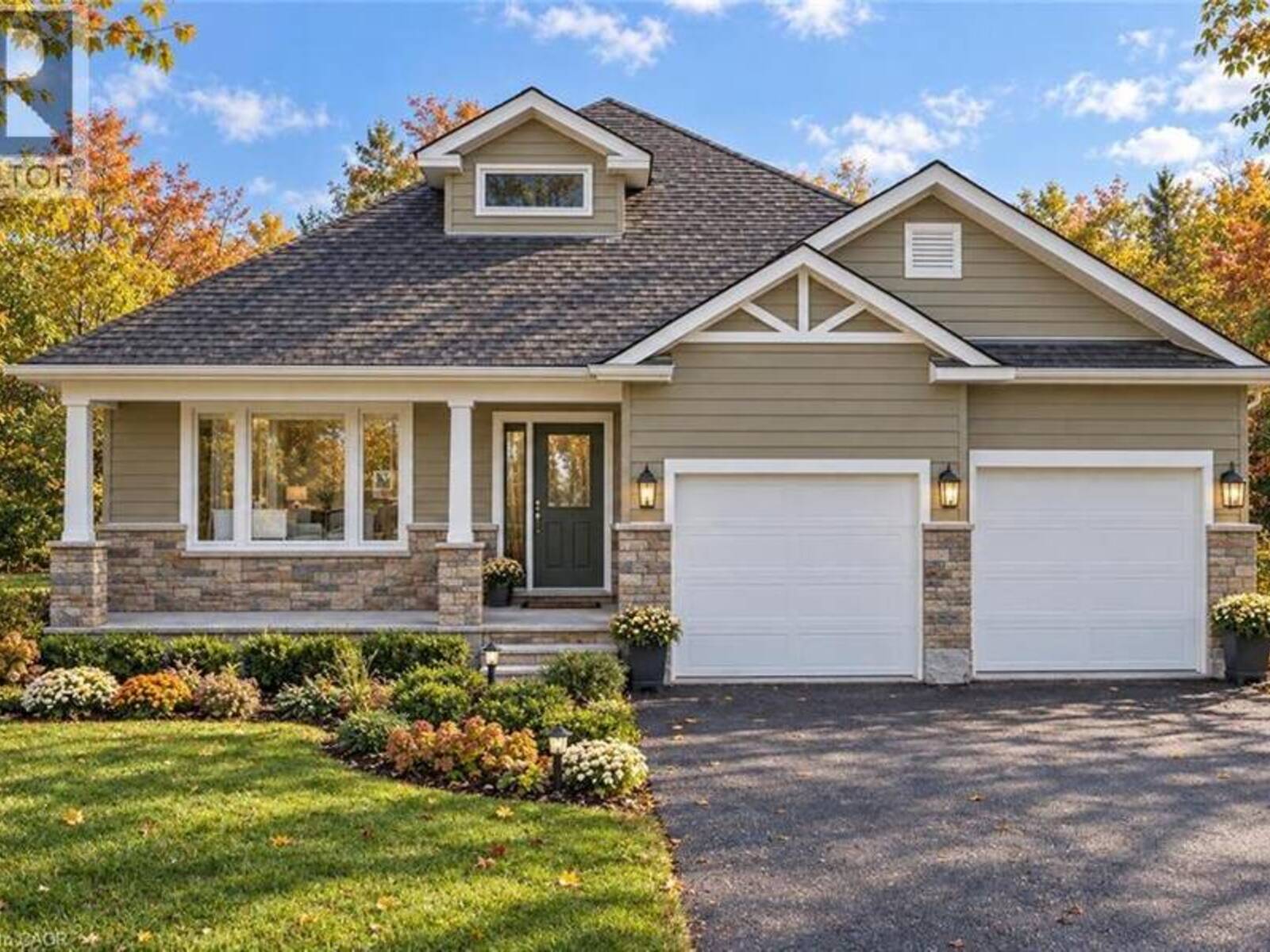 218 BRIDGE Crescent, Minto, Ontario N0G 2P0