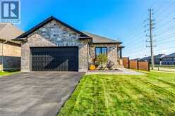 30 WHITING Drive | Paris Ontario | Slide Image Two