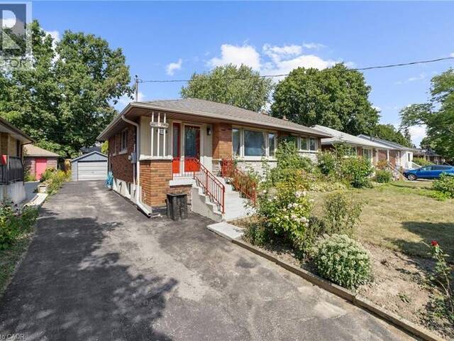 272 UPPER PARADISE Road Hamilton Ontario, L9C 5C2 - 5 Bedrooms Home For Sale