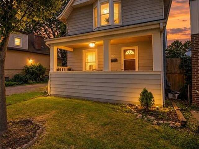 372 BEACH Road Hamilton Ontario, L8H 3K5 - Property For Sale