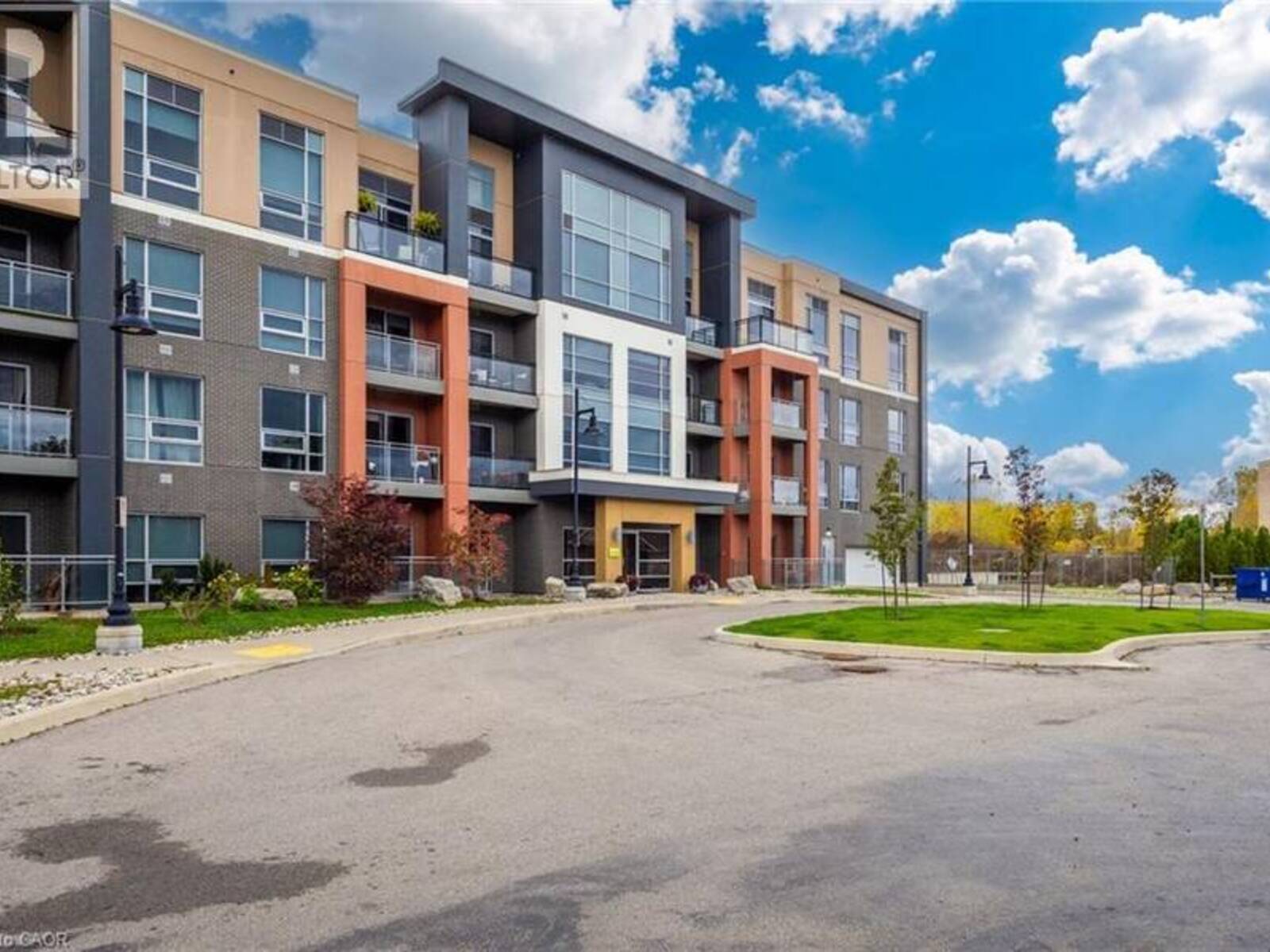 4040 UPPER MIDDLE Road Unit# 318, Burlington, Ontario L7M 0H2