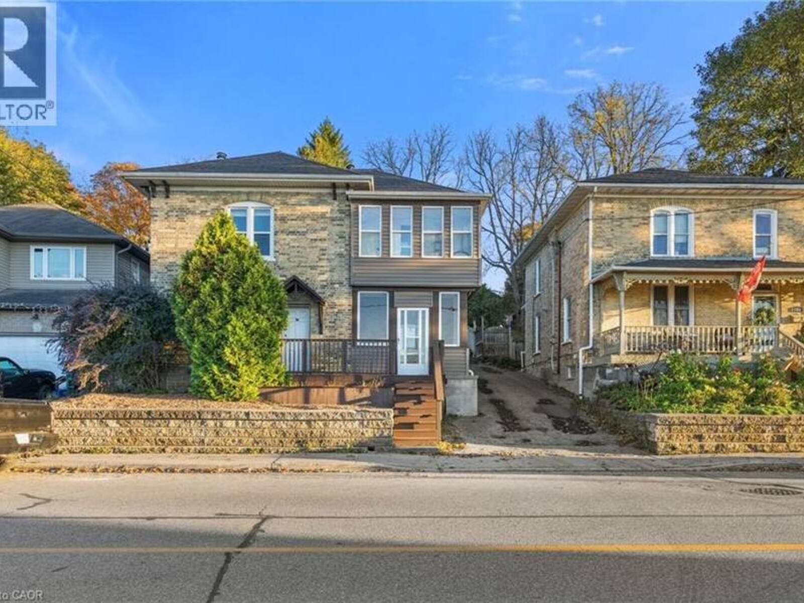 100 QUEEN Street W, Cambridge, Ontario N3C 1G3
