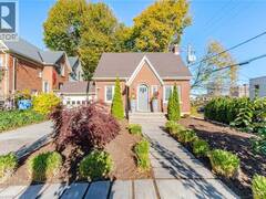 11 ROCK Avenue Kitchener Ontario, N2M 2N9