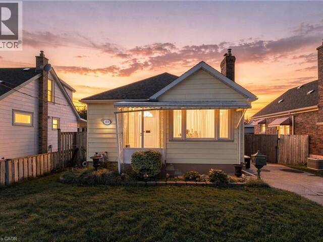 34 PINECREST Avenue St. Catharines Ontario, L2T 1C8 - 2 Bedrooms Home For Sale