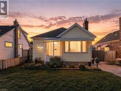 34 PINECREST Avenue St. Catharines Ontario, L2T 1C8