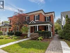 114 MELVILLE Street Dundas Ontario, L9H 2A5