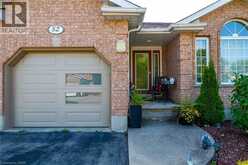 52 DAWN Crescent | Cambridge Ontario | Slide Image Two