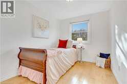 98 BARNICKE Drive | Cambridge Ontario | Slide Image Eighteen