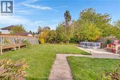 98 BARNICKE Drive | Cambridge Ontario | Slide Image Thirty-three