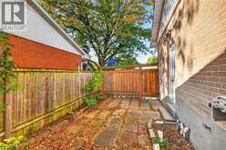 363 DUNCOMBE Drive | Burlington Ontario | Slide Image Seven