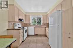 2086 GLENFOREST Crescent | Oakville Ontario | Slide Image Seven