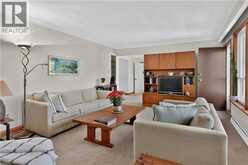 2086 GLENFOREST Crescent | Oakville Ontario | Slide Image Thirteen