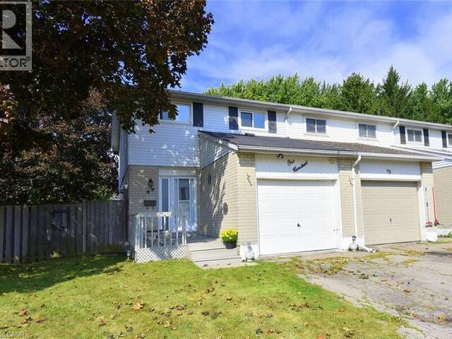 100 GOLDEN ORCHARD Drive Hamilton Ontario, L9C 6J5 - 4 Bedrooms Home For Sale