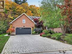 112 DORCHESTER Drive Grimsby Ontario, L3M 1A8