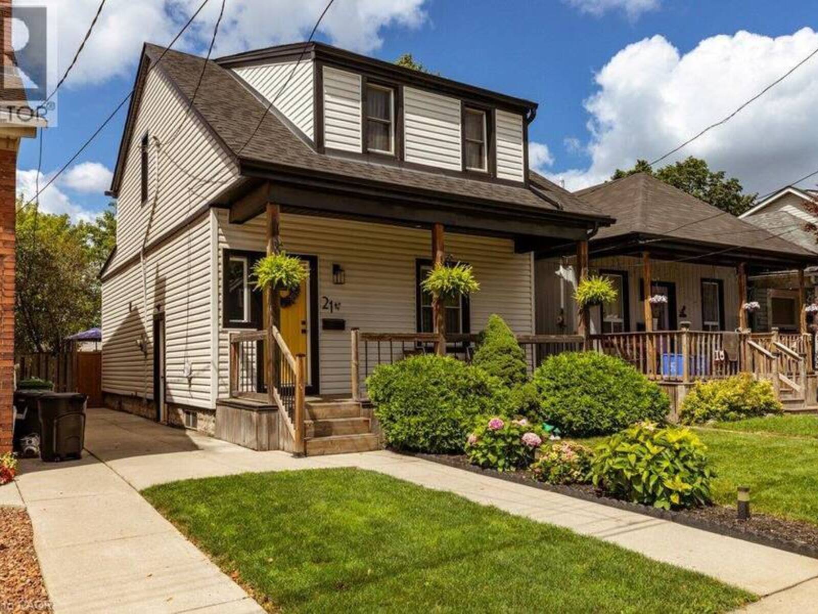 21 BAYFIELD Avenue, Hamilton, Ontario L8H 3M5