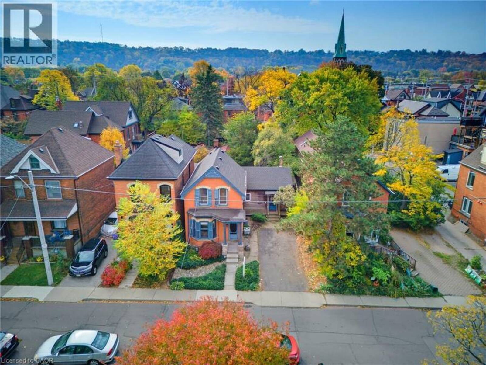 16 ALEXANDER Street, Hamilton, Ontario L8P 2A9