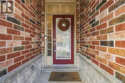 8 GOLDENVIEW Court | Waterdown Ontario | Slide Image Two