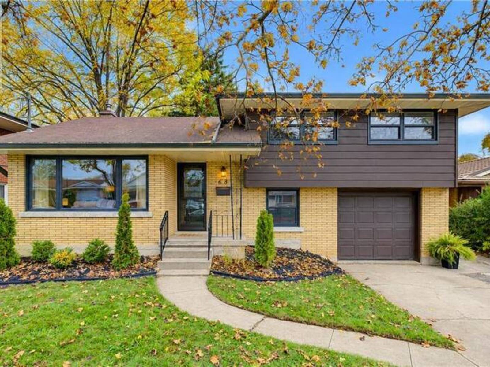 68 CAMBRIDGE Avenue, Kitchener, Ontario N2B 1N4