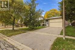 30 CARLYLE Place | Kitchener Ontario | Slide Image Three