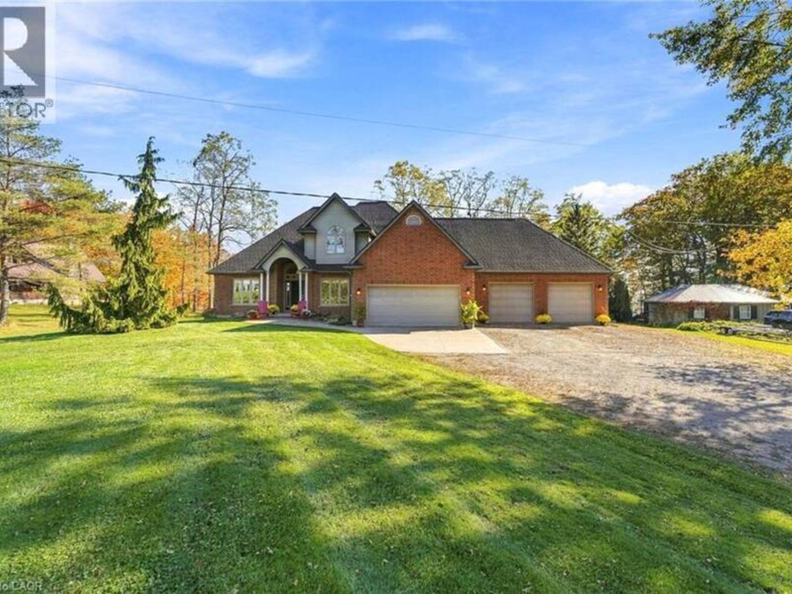 5 UPPER MOHAWK POINT Road, Dunnville, Ontario N0A 1K0