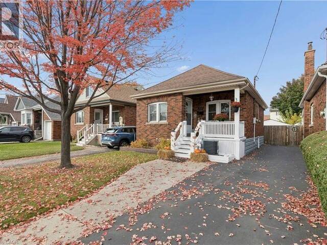101 FAIRFIELD Avenue Hamilton Ontario, L8H 5H1 - 3 Bedrooms Home For Sale