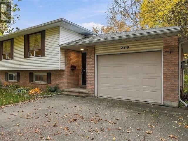249 RITTENHOUSE Road Kitchener Ontario, N2E 2V3 - 3 Bedrooms Home For Sale