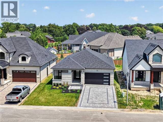 11 OAKLEY Drive Niagara-on-the-Lake Ontario, L0S 1J0 - 4 Bedrooms Home For Sale