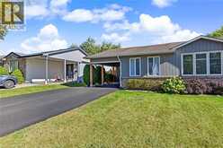 2355 MIDDLESMOOR Crescent | Burlington Ontario | Slide Image Three